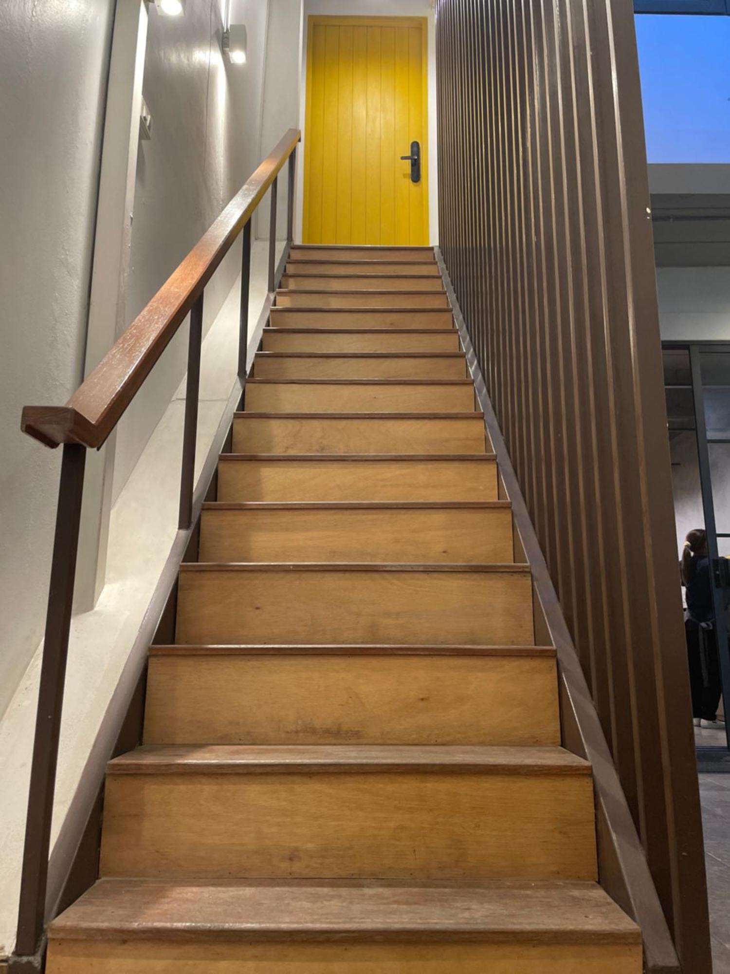Yellow Door HHQ Exterior photo